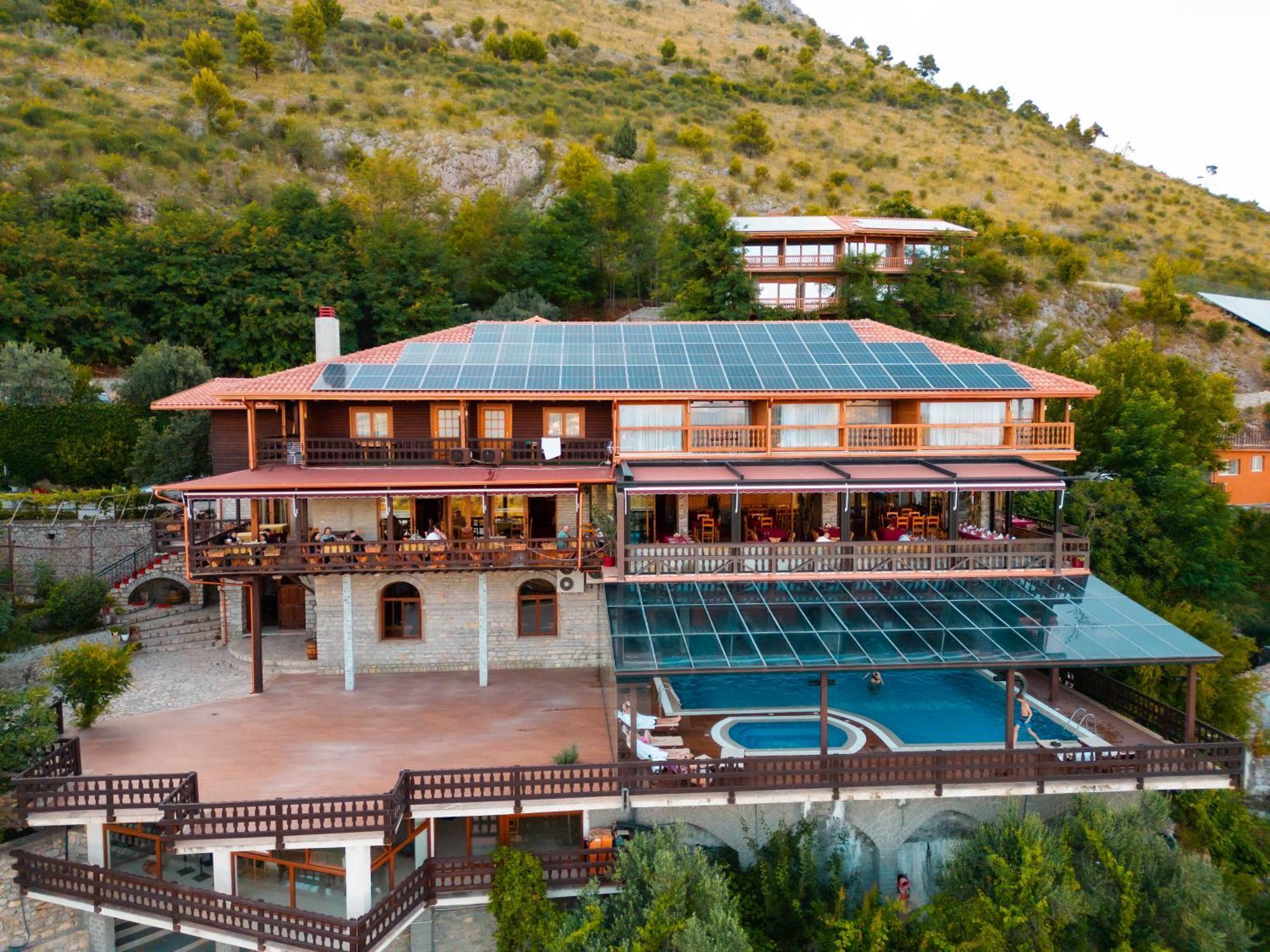 Hotel Old House 3*
