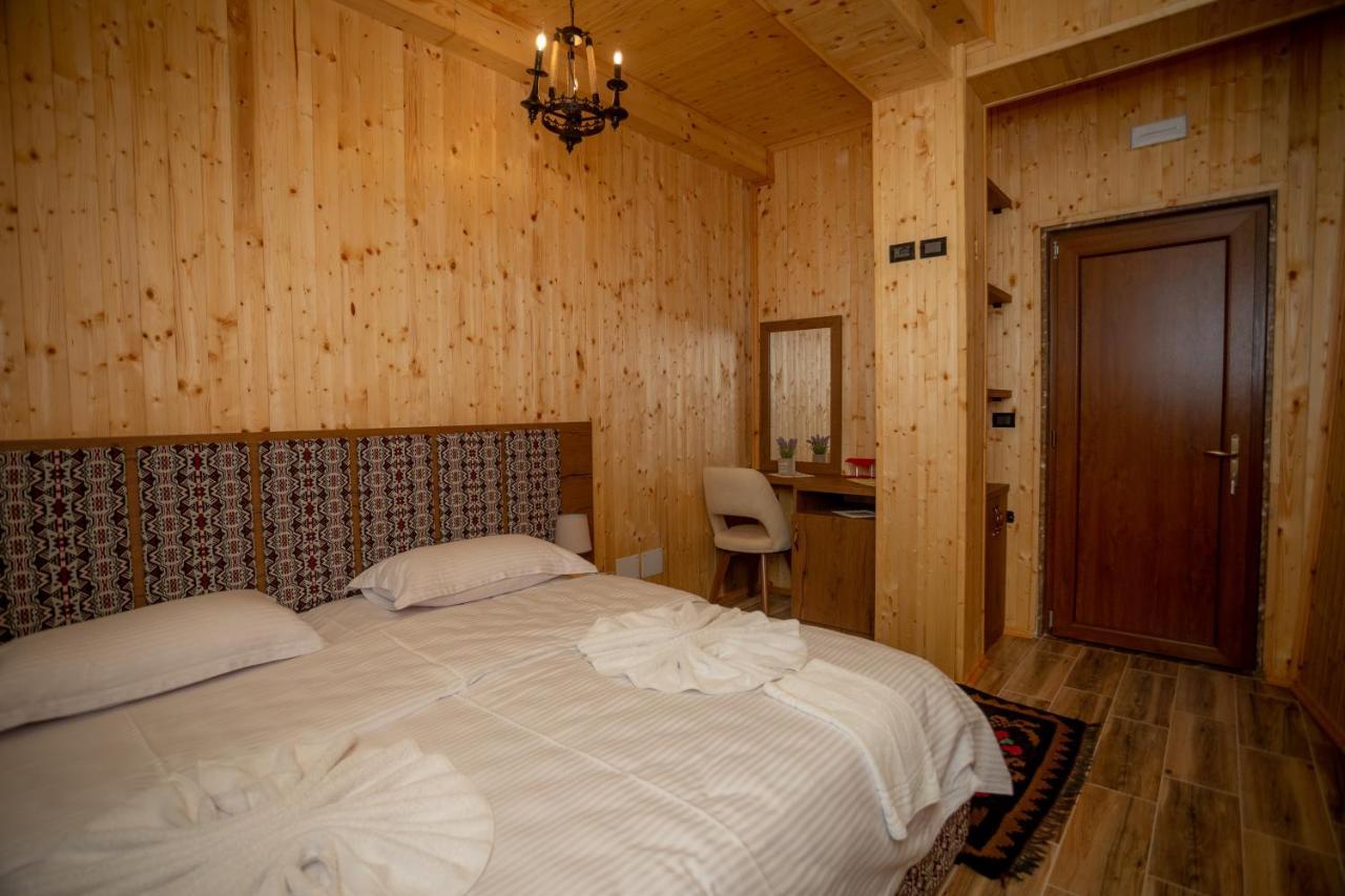 Old House 3*