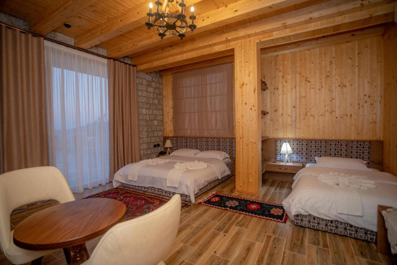 Hotel Old House