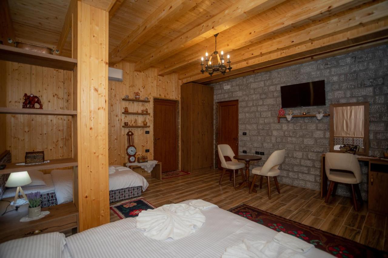 Old House Hotel